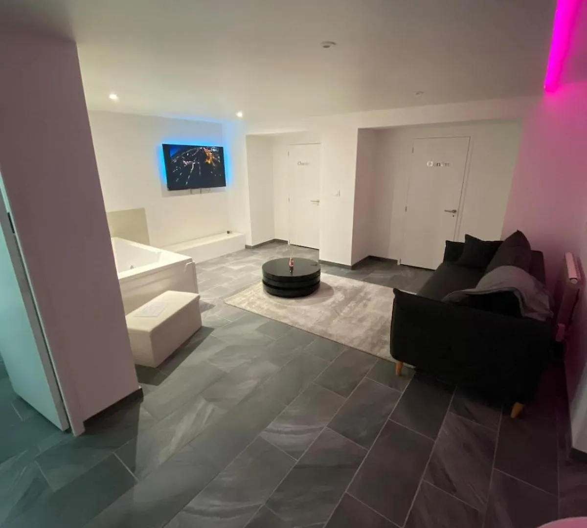 Cosy Home Avec Spa - Prox Airport, Cnpe, Eurexpo Pont-de-Cheruy 0*,